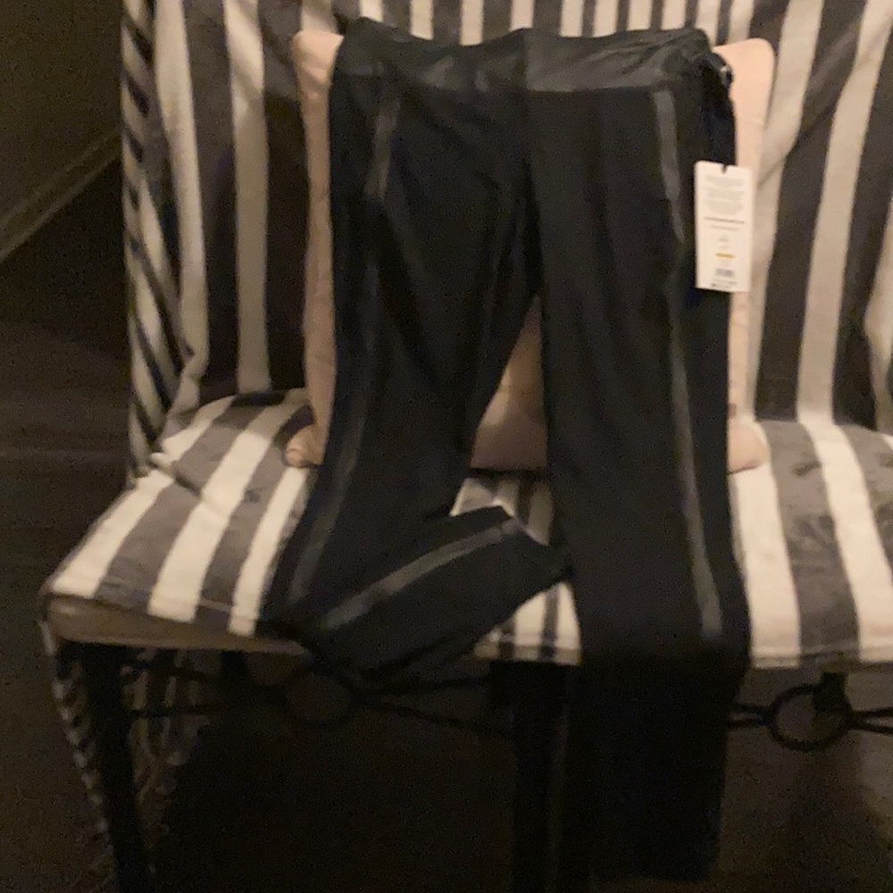 90 Degrees by reflex.. Black size Medium leggings…NWT
